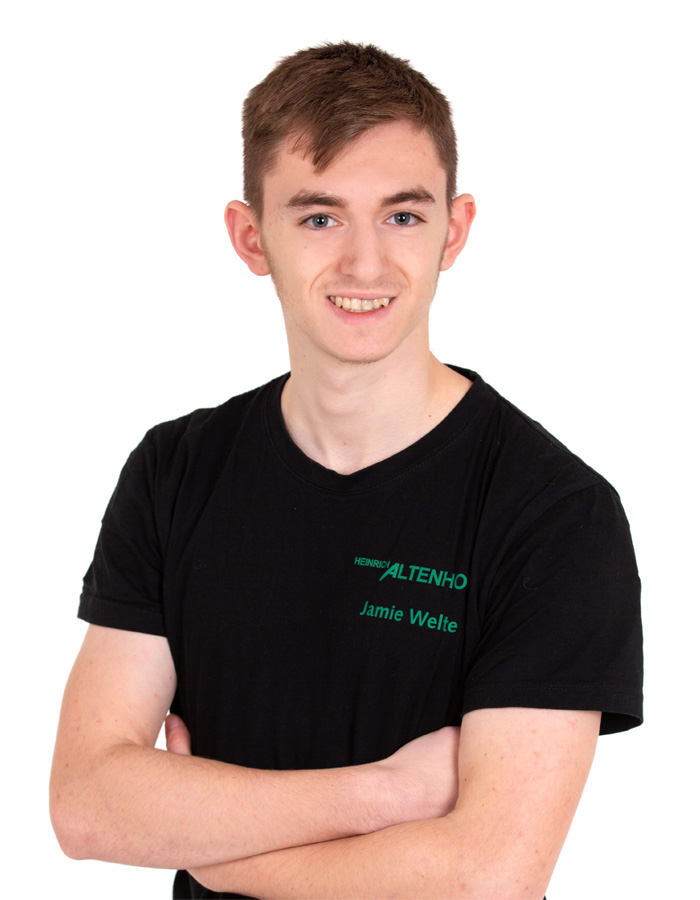 Jamie Welte, Auszubildender