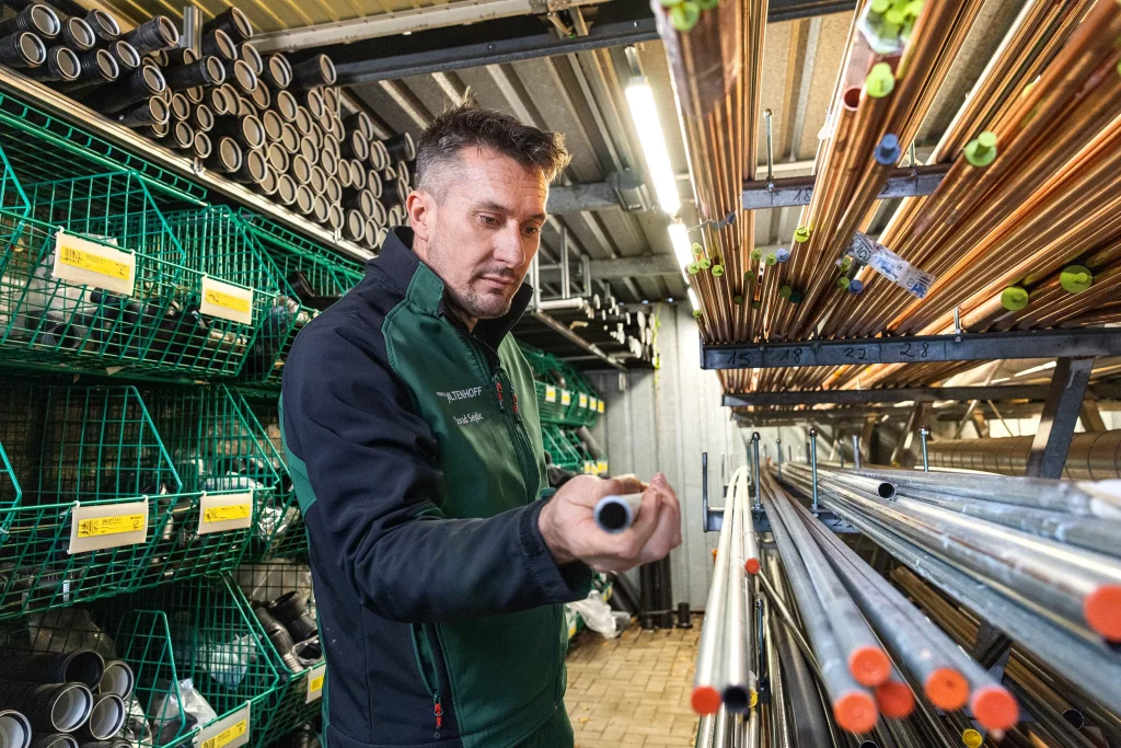 mitarbeiter, lager, anlagenmechaniker